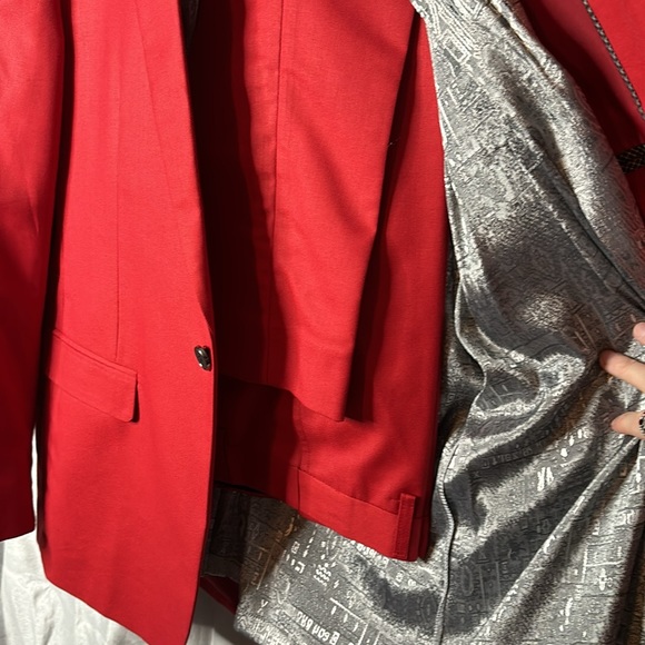 YFFUSHI Slim Fit Two Piece One Button Suit Red, With THAI SILK Shirt Like New - Picture 7 of 15